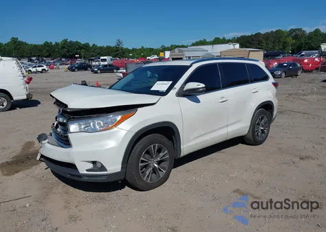 2016 Toyota Highlander Xle V6 z USA, uszkodzony, nr VIN 5TDKKRFH4GS132237